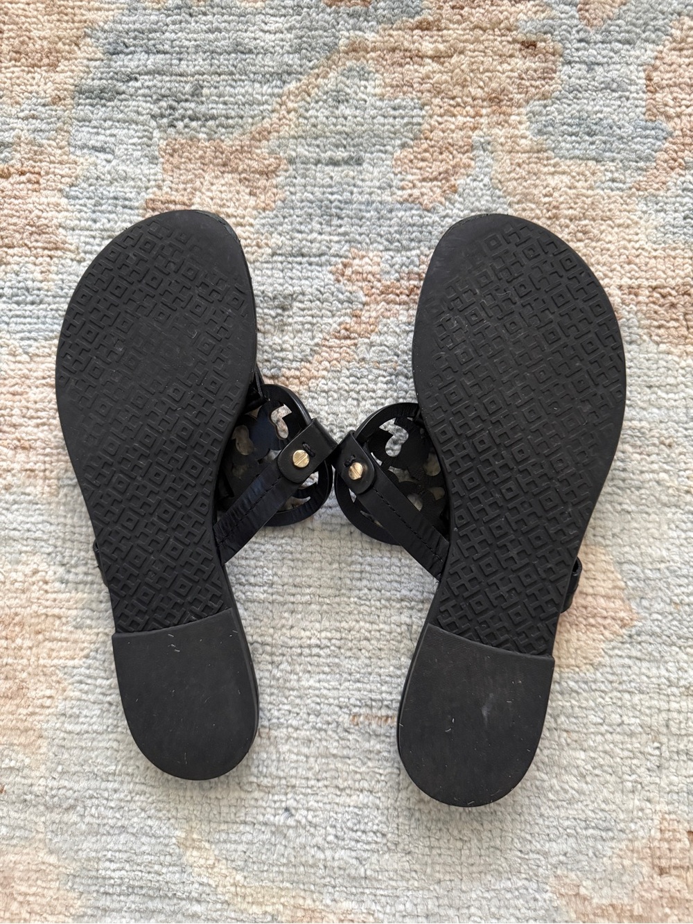 Tory Burch Miller Flip Flop Black Leather - Picture 3 of 4